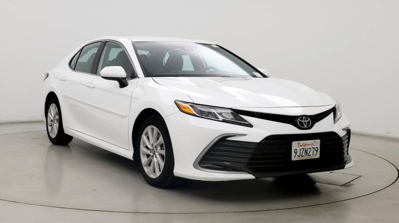 2024 Toyota Camry LE — Sedan — 21,486 mi — Riverside, CA