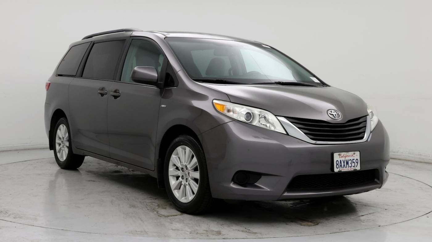 2017 Toyota Sienna LE — Minivan — 96,217 mi — Riverside, CA