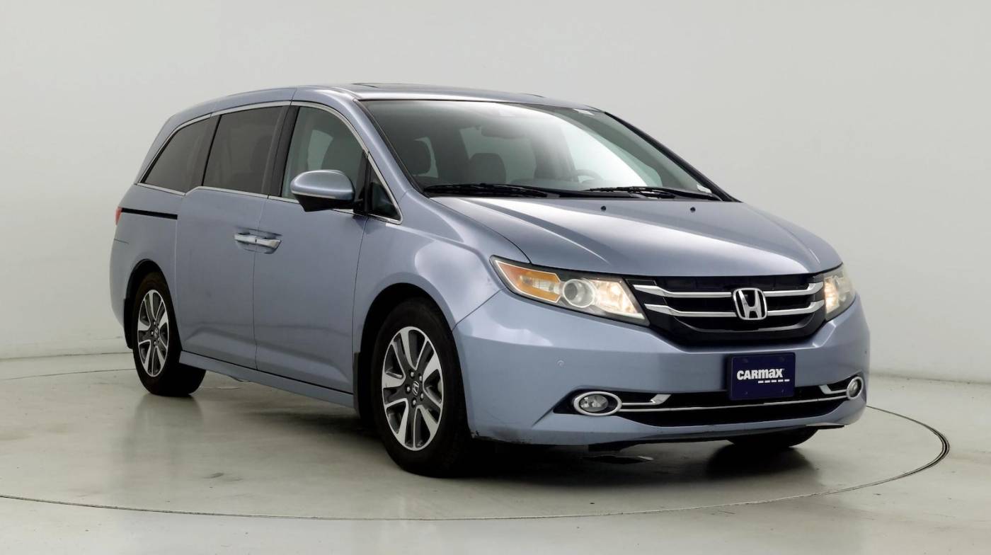 2014 Honda Odyssey Touring — Minivan — 57,949 mi — Riverside, CA