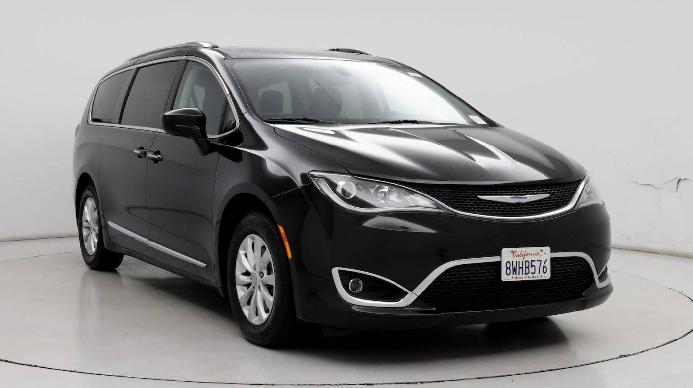 2018 Chrysler Pacifica Touring L — Minivan — 49,887 mi — Roseville, CA