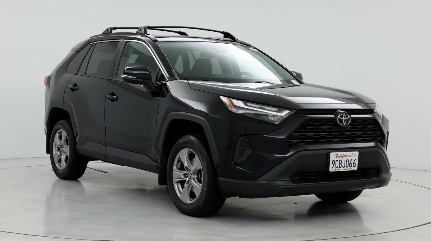 2022 Toyota RAV4 XLE — SUV — 32,957 mi — Roseville, CA