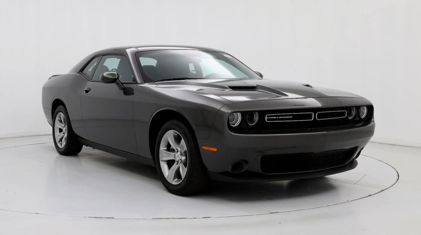 2022 Dodge Challenger SXT — Coupe — 25,974 mi — Roswell, GA