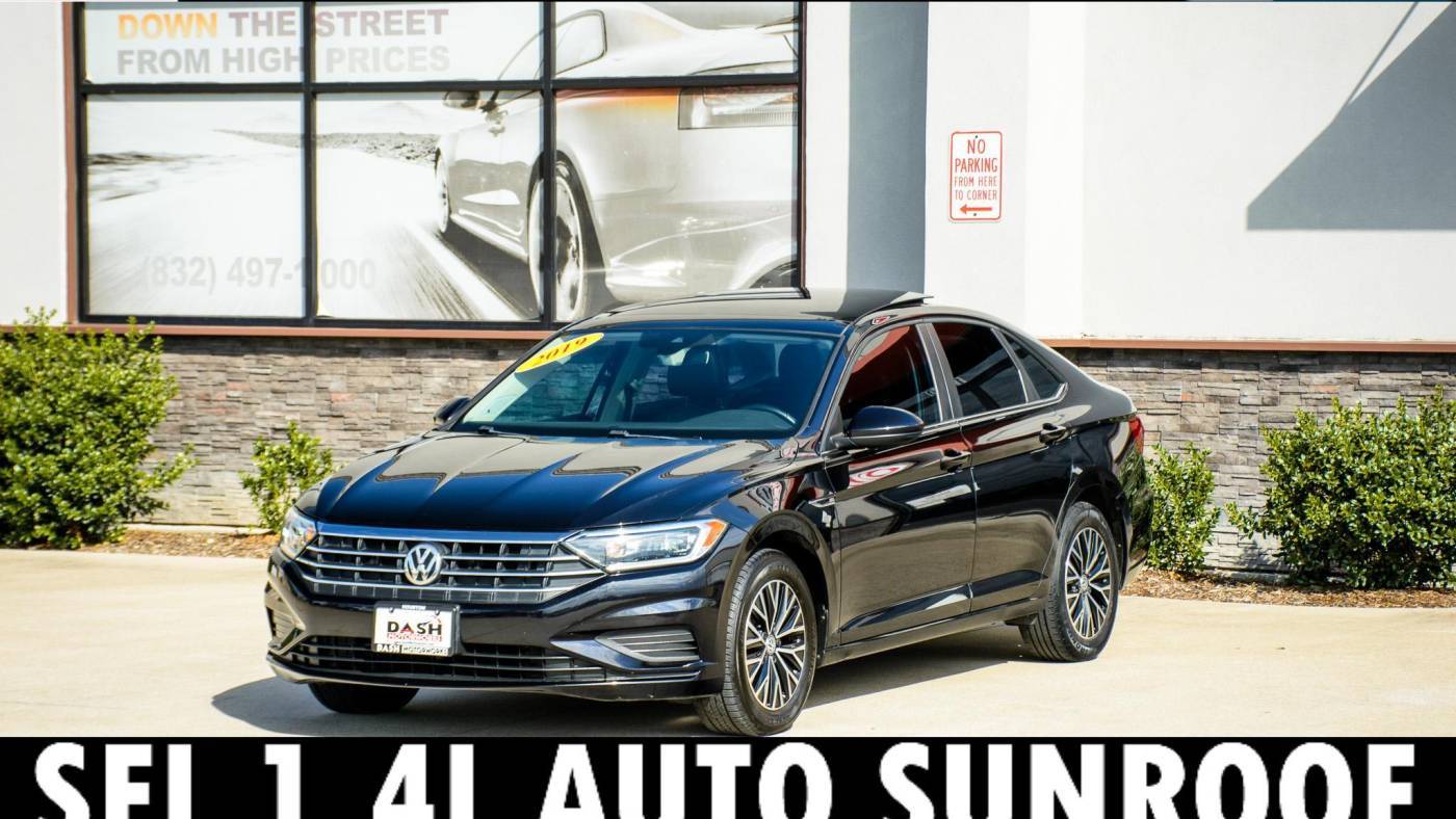 2019 Volkswagen Jetta SEL — Sedan — 82,285 mi — Houston, TX