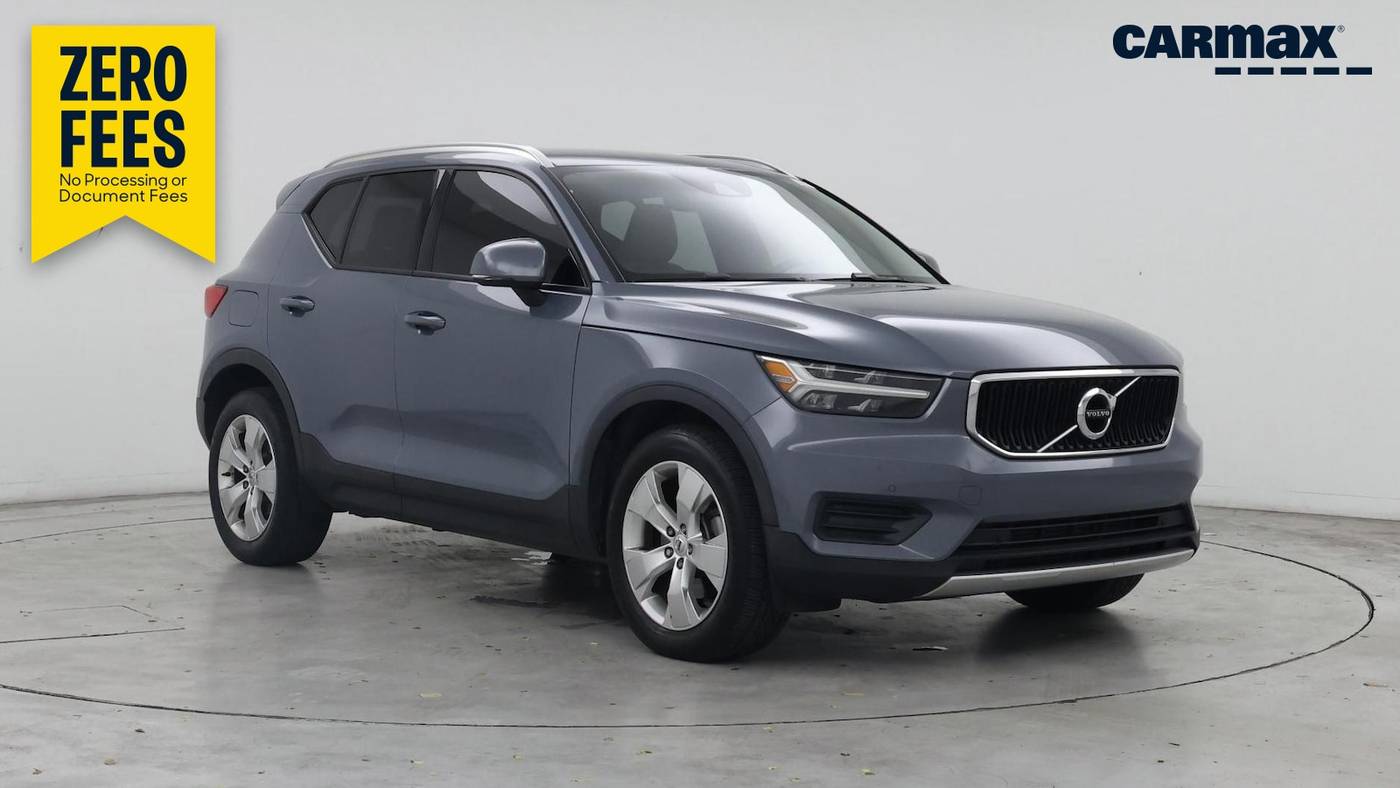 2020 Volvo XC40 Momentum