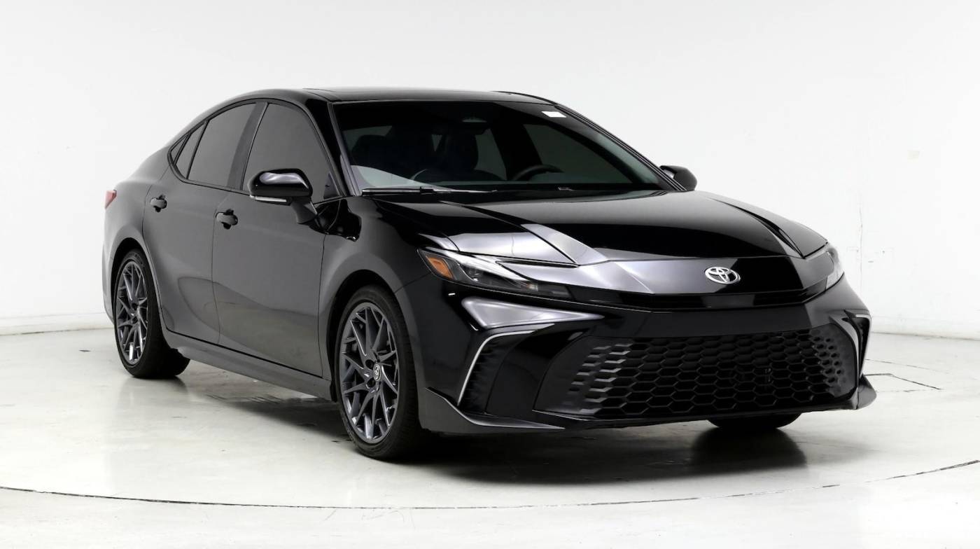 2025 Toyota Camry SE — Sedan — 3,461 mi — Pompano Beach, FL