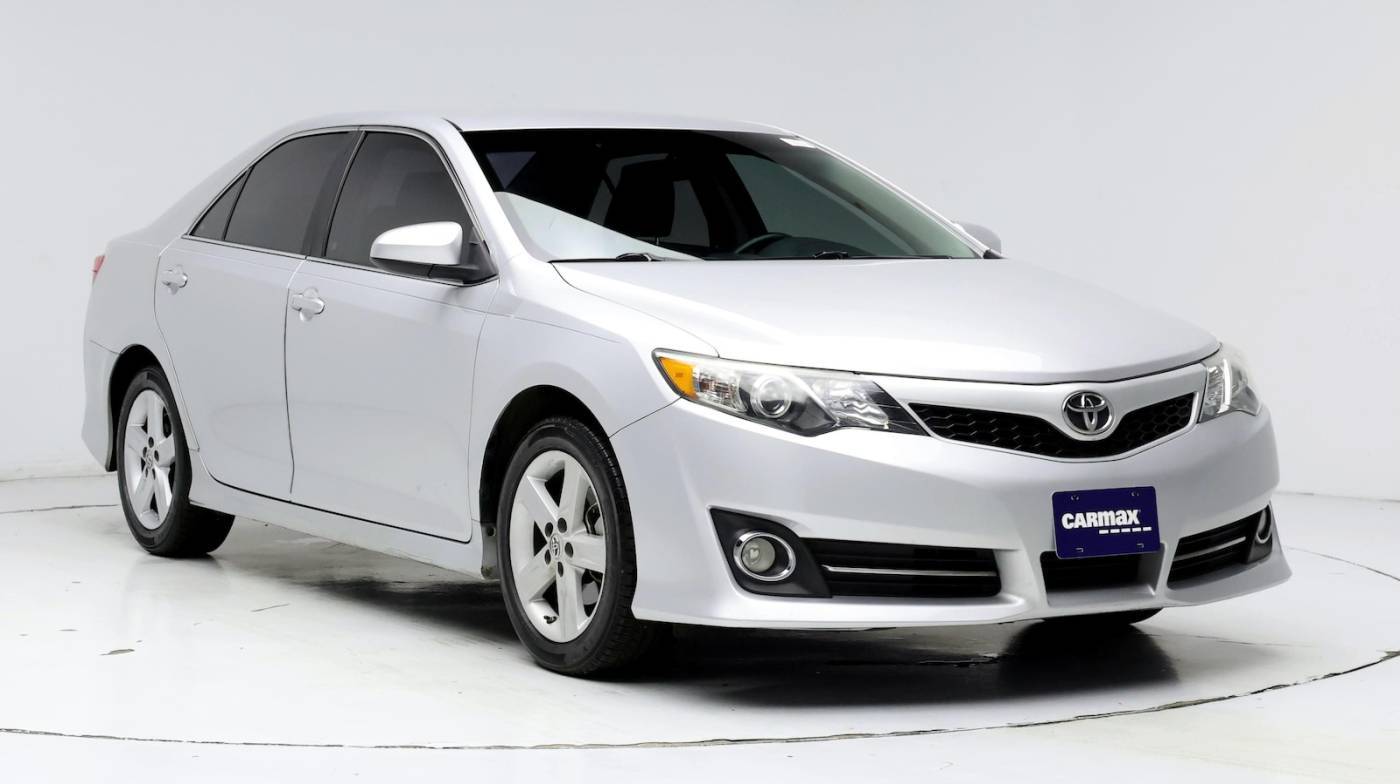 2014 Toyota Camry SE — Sedan — 69,992 mi — San Antonio, TX