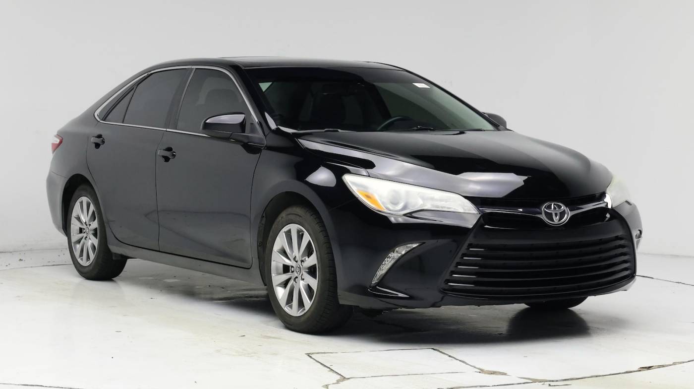2015 Toyota Camry XLE — Sedan — 126,254 mi — San Antonio, TX