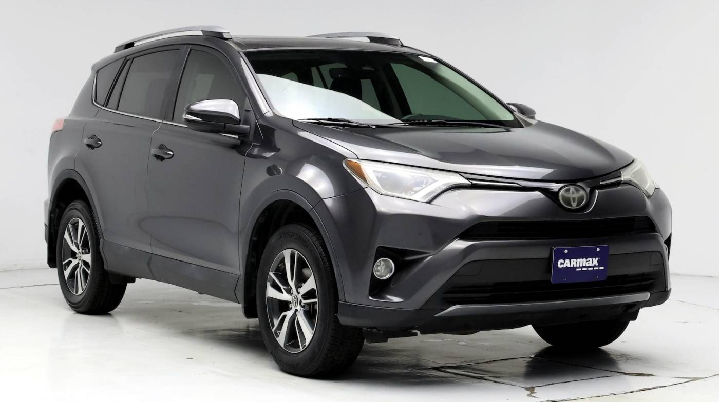 2017 Toyota RAV4 XLE — SUV — 121,085 mi — San Antonio, TX