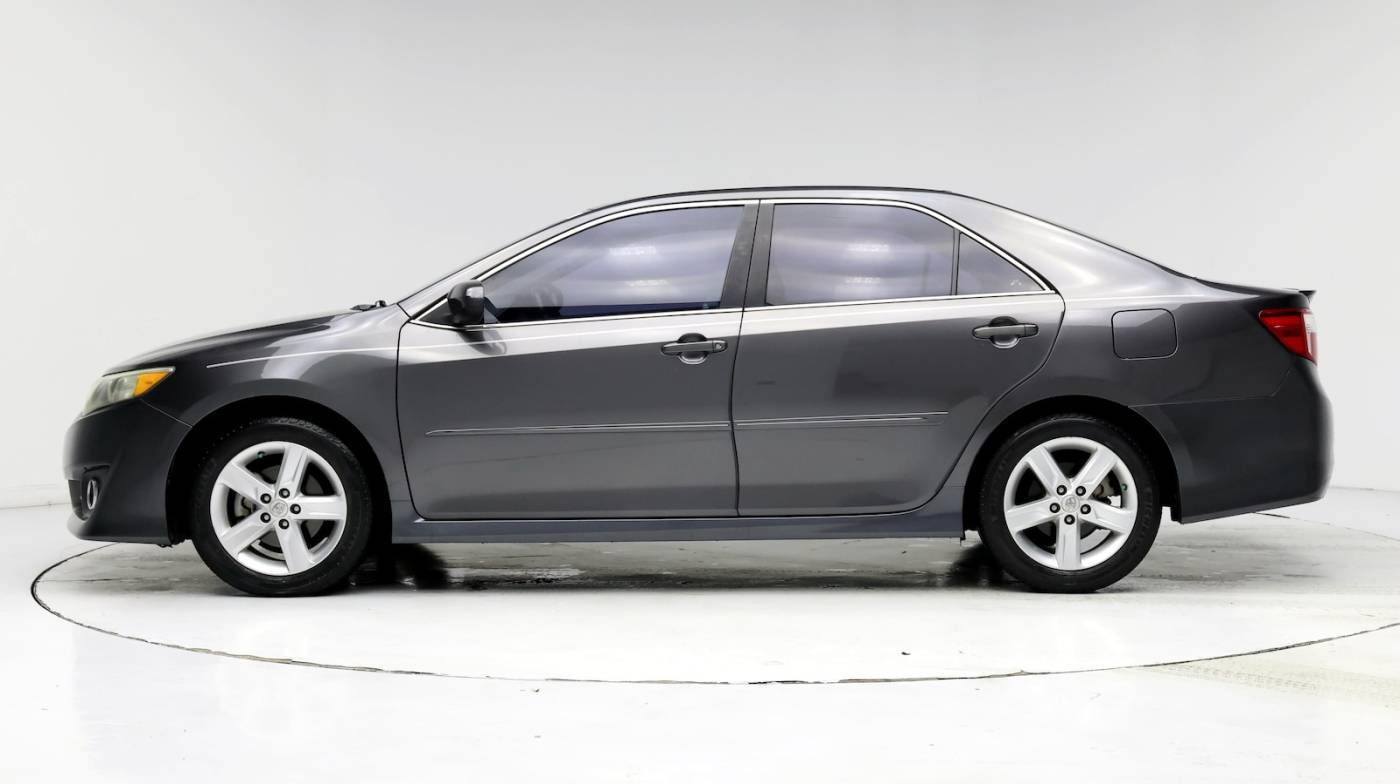 2013 Toyota Camry SE — Sedan — 79,776 mi — San Antonio, TX