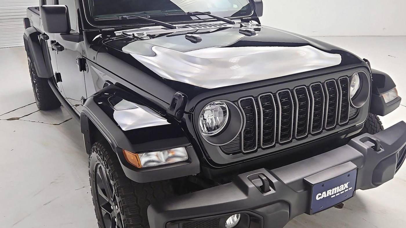 2025 Jeep Gladiator