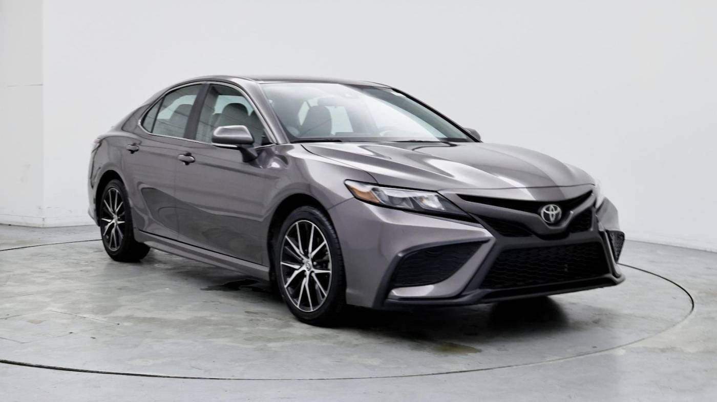 2023 Toyota Camry SE — Sedan — 59,032 mi — Sanford, FL