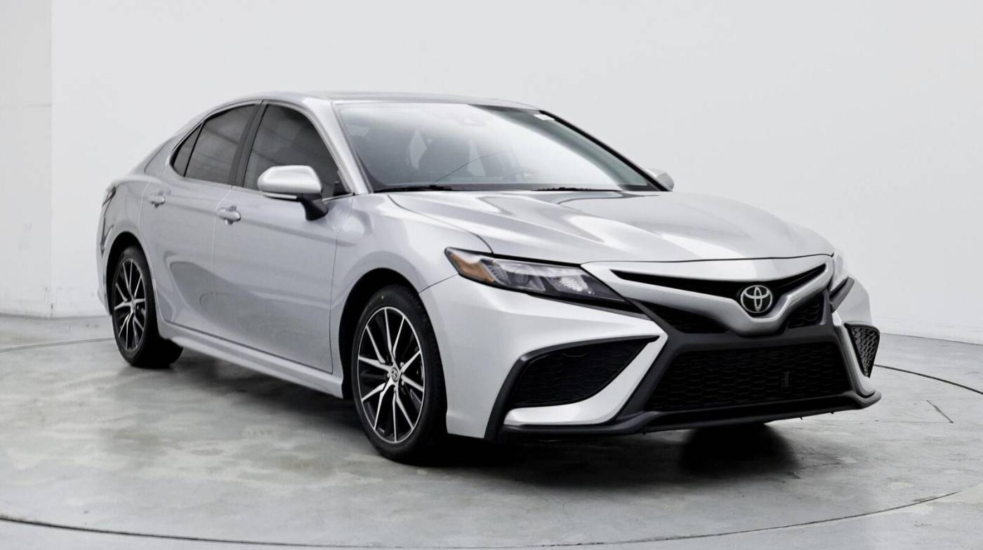 2023 Toyota Camry SE — Sedan — 27,150 mi — Sanford, FL