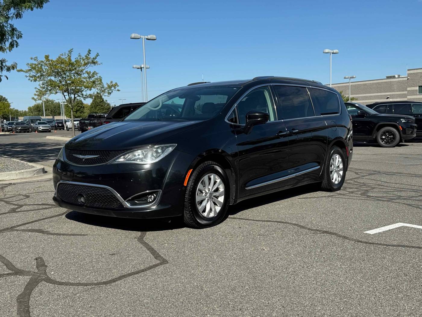 2018 Chrysler Pacifica Touring L — Minivan — 111,608 mi — West Bountiful, UT