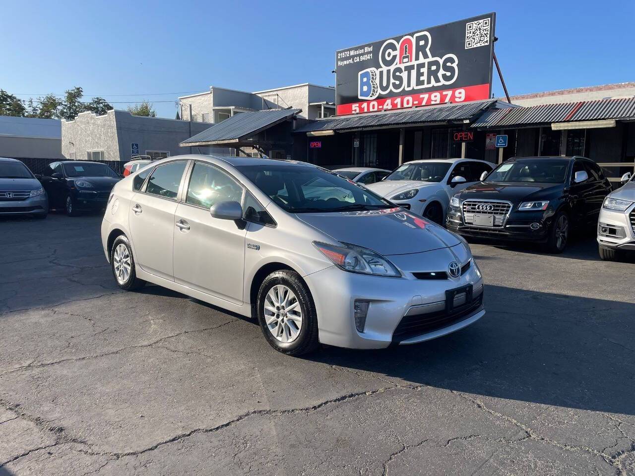 2014 Toyota Prius Advanced — Hatchback — 174,036 mi — Hayward, CA