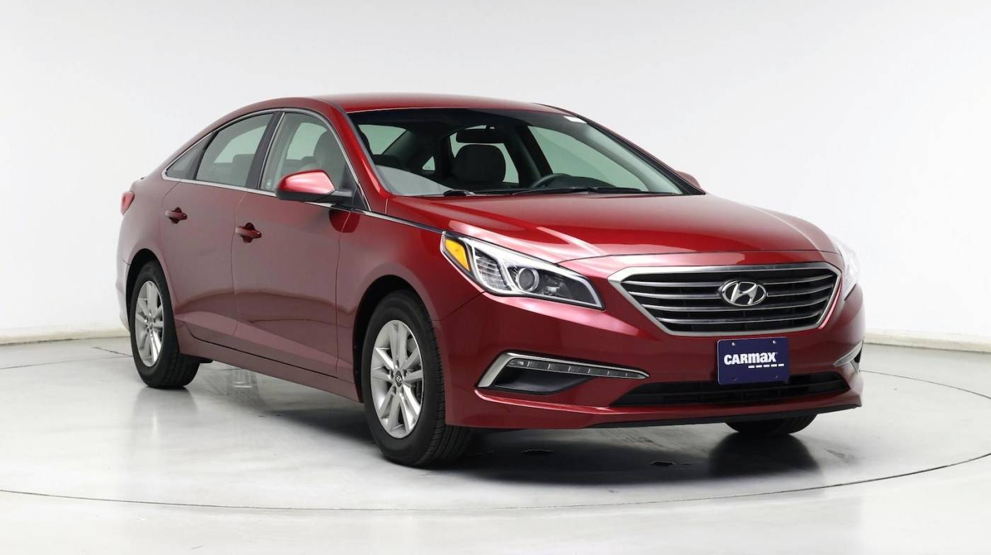 2015 Hyundai Sonata SE — Sedan — 71,389 mi — Schaumburg, IL