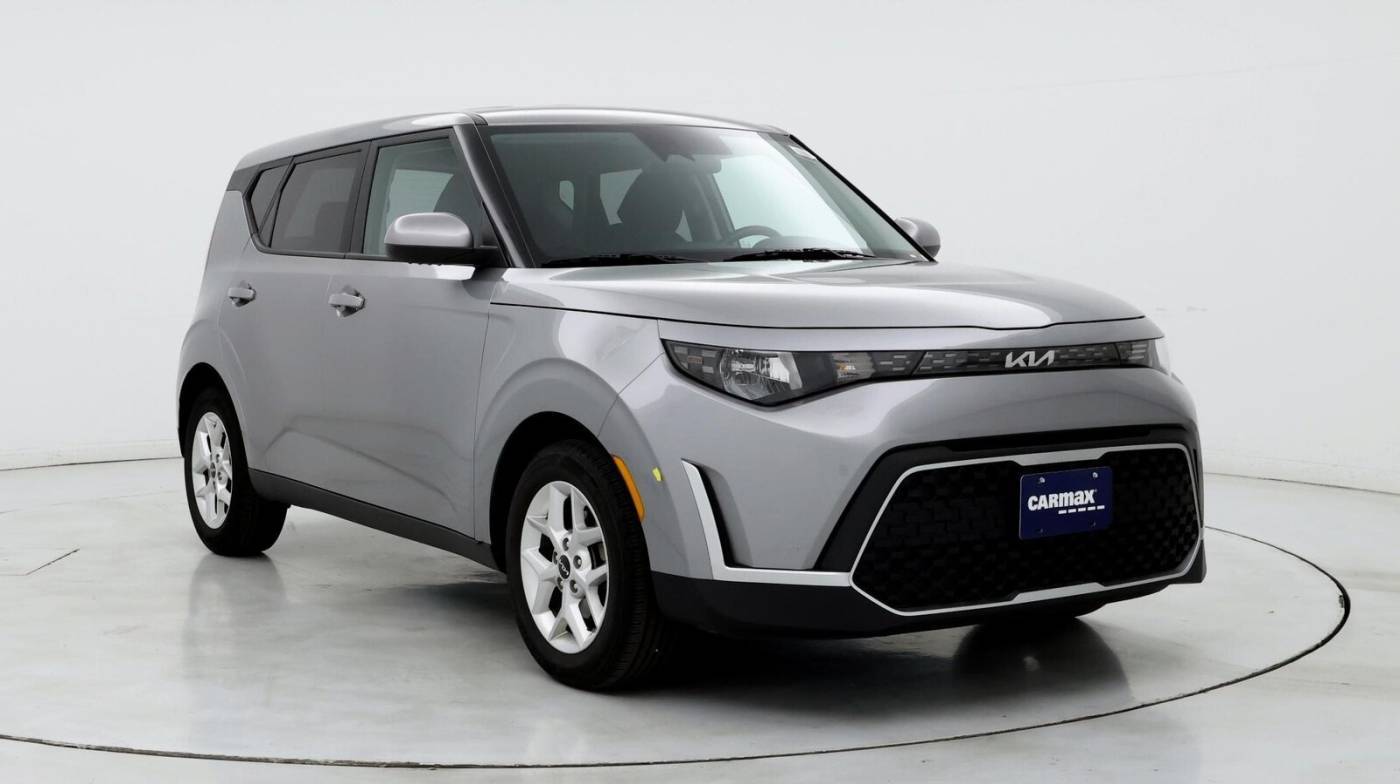 2023 Kia Soul LX — Hatchback — 44,654 mi — Schaumburg, IL