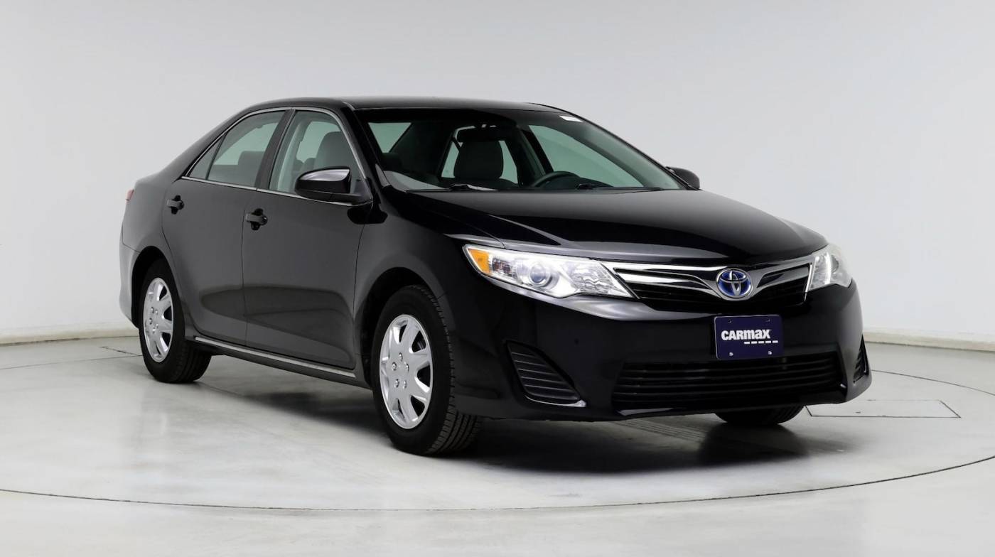 2014 Toyota Camry Hybrid LE — Sedan — 104,077 mi — Schaumburg, IL
