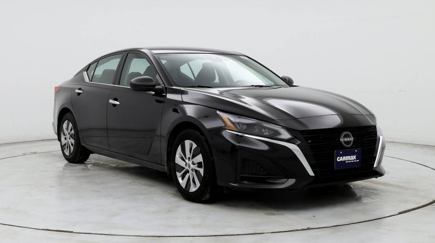 2024 Nissan Altima S — Sedan — 40,902 mi — Schaumburg, IL