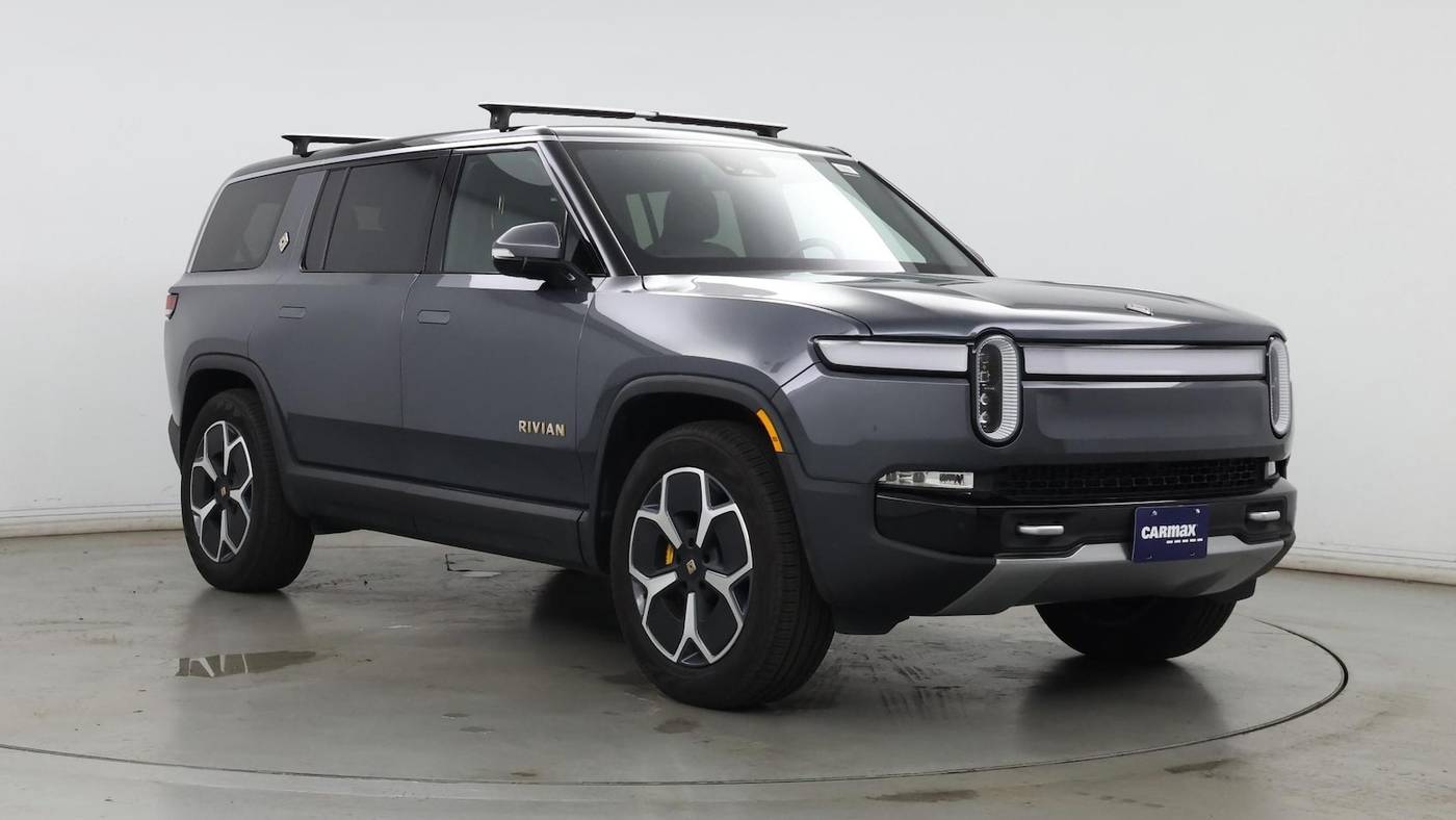 2024 Rivian R1S