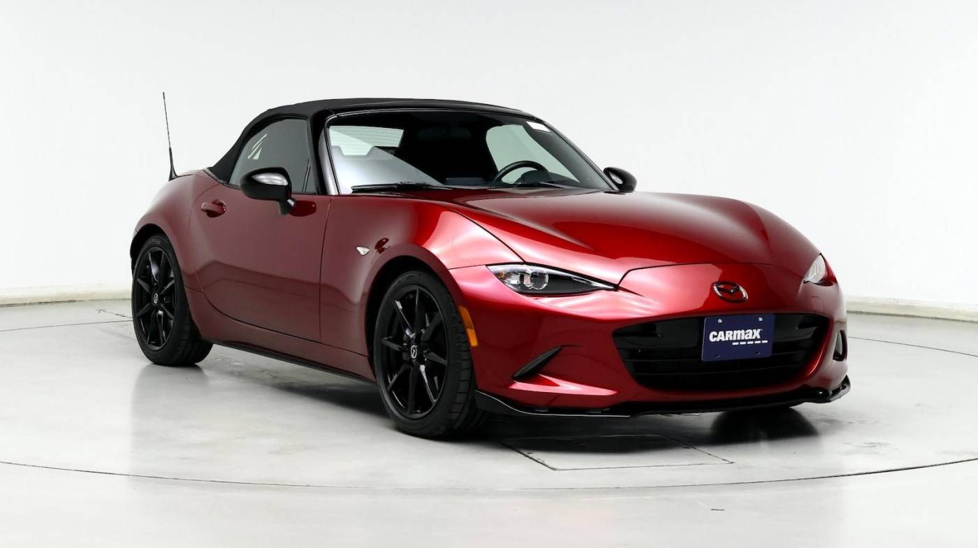2019 Mazda MX-5 Miata Club — Convertible — 9,827 mi — Schaumburg, IL