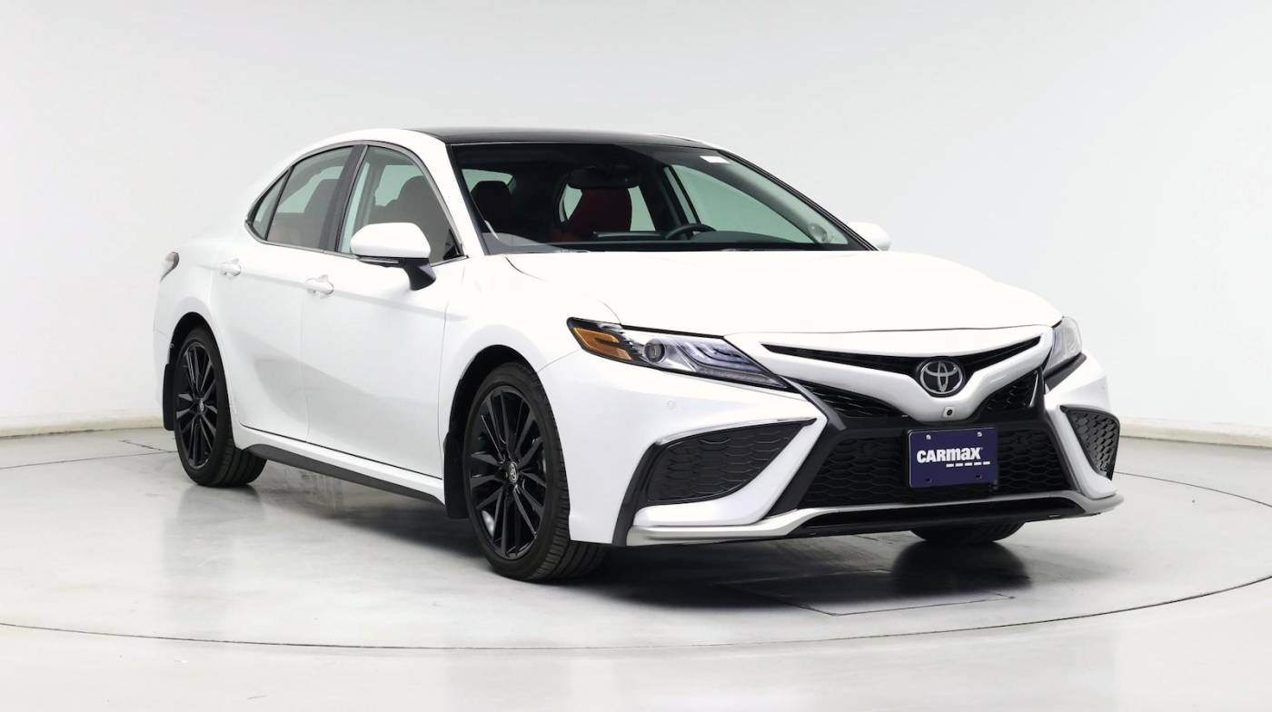 2024 Toyota Camry XSE V6 — Sedan — 7,656 mi — Schaumburg, IL