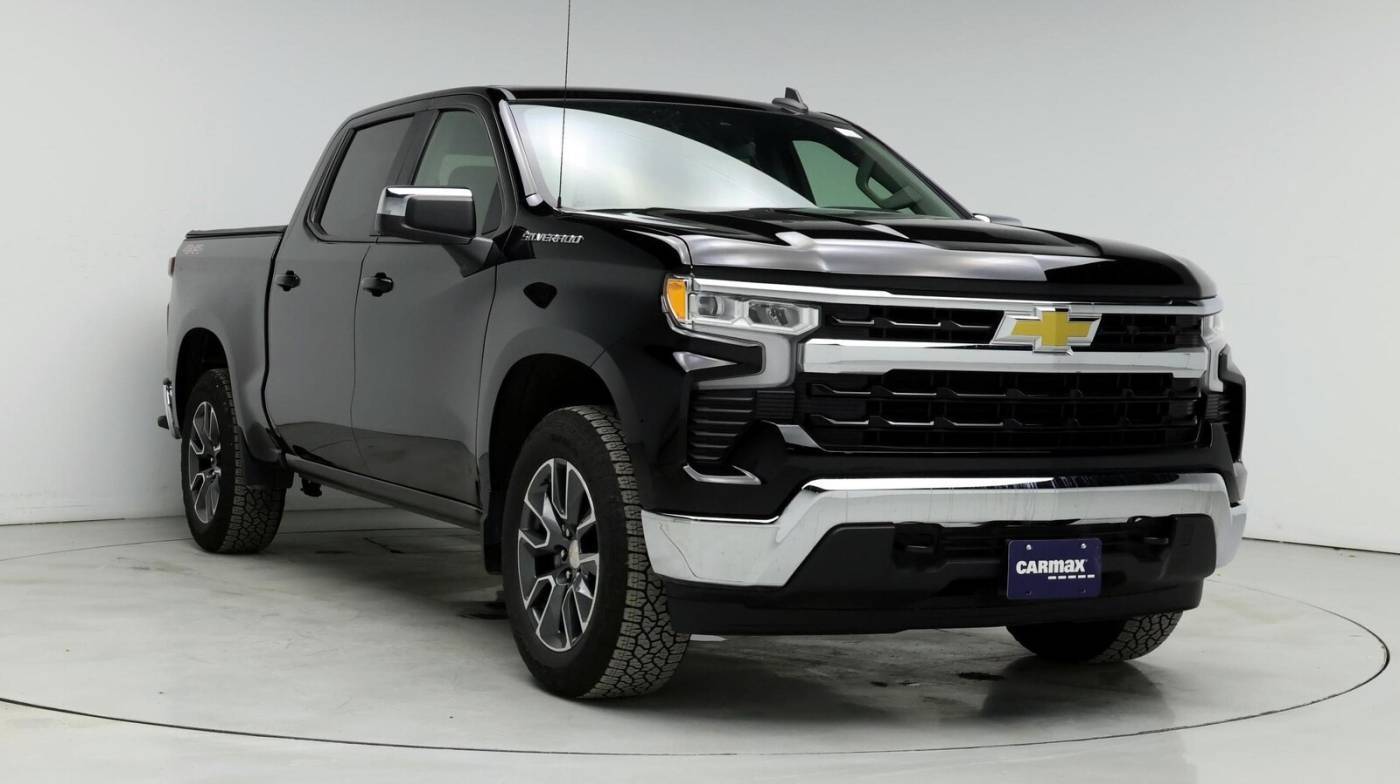2022 Chevrolet Silverado 1500 LT — Pickup Truck — 11,809 mi — Schaumburg, IL