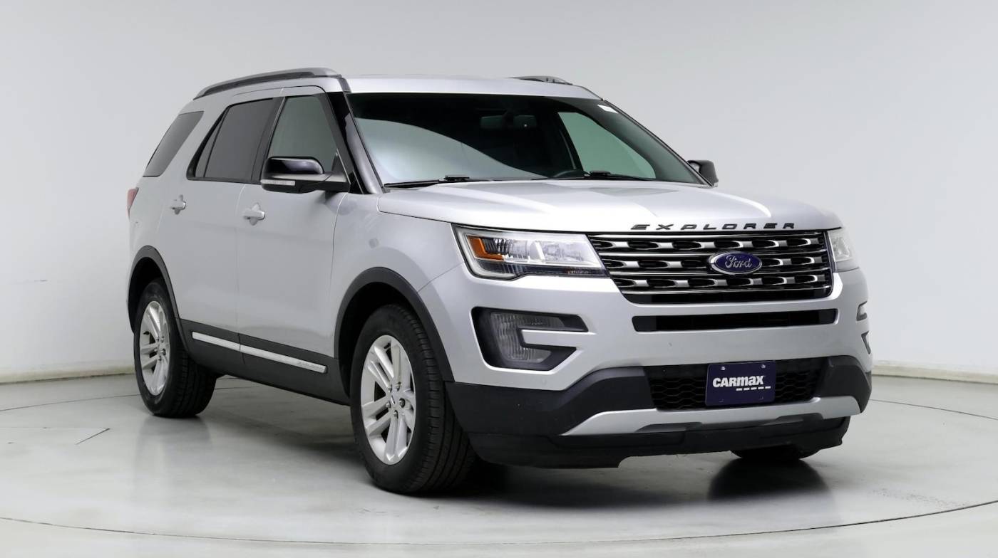 2017 Ford Explorer XLT — SUV — 77,452 mi — Schaumburg, IL