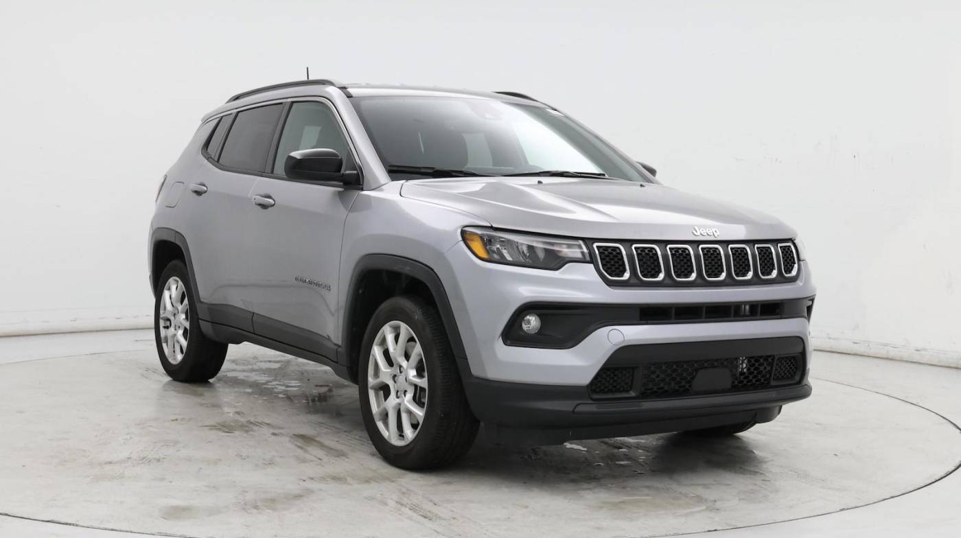 2023 Jeep Compass Latitude Lux — SUV — 2,440 mi — Pineville, NC