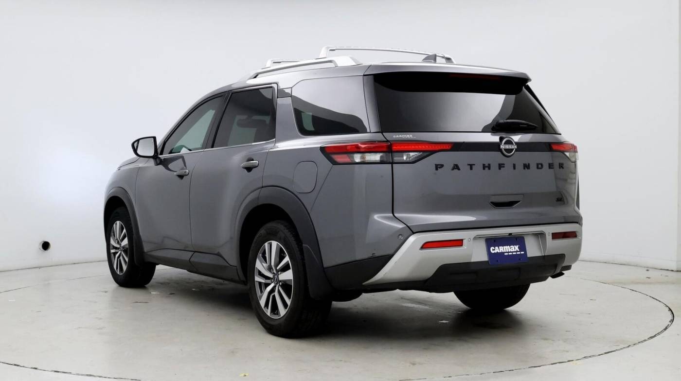 2022 Nissan Pathfinder SL — SUV — 31,832 mi — Pineville, NC