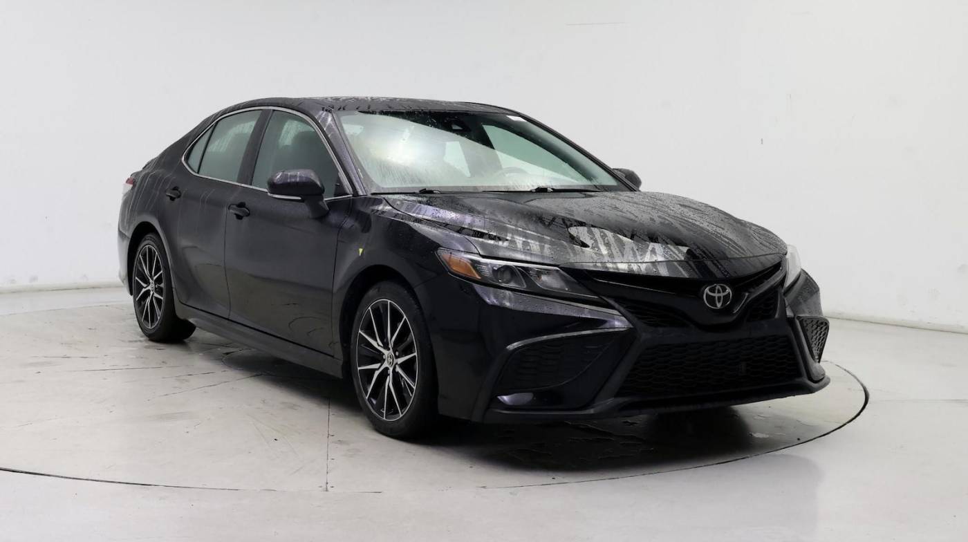 2021 Toyota Camry SE — Sedan — 57,195 mi — Stockbridge, GA