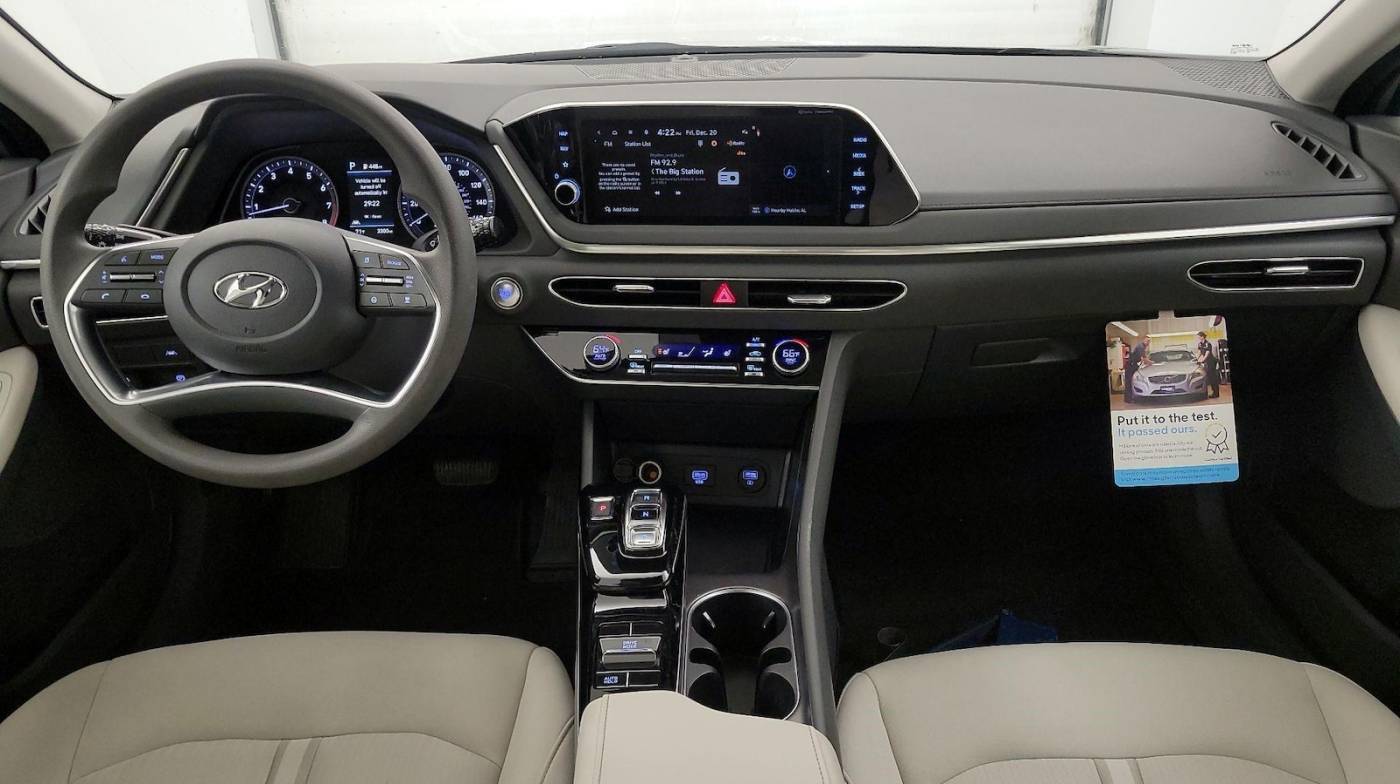 2023 Hyundai Sonata SEL — Sedan — 3,300 mi — Stockbridge, GA