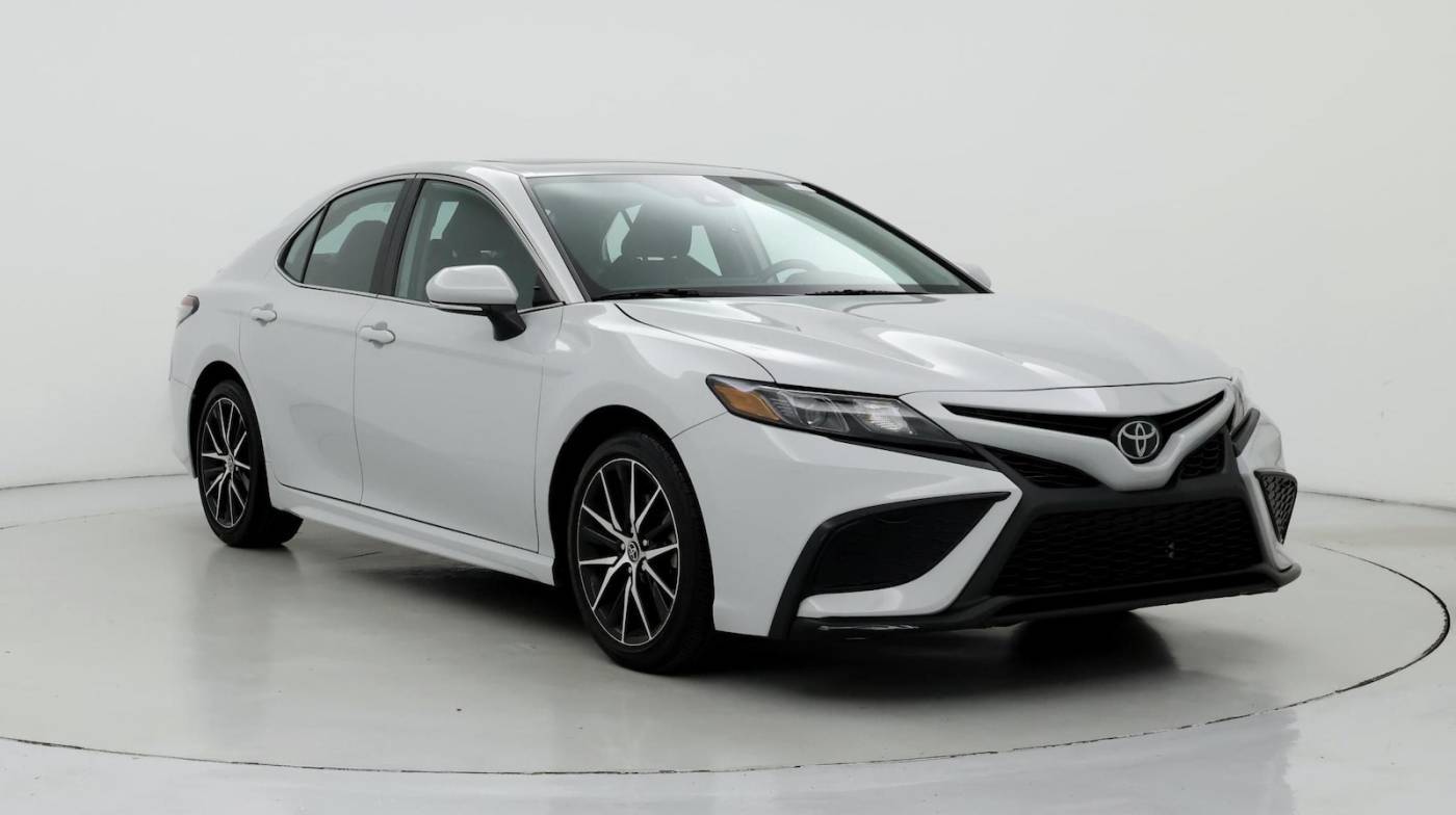 2023 Toyota Camry SE — Sedan — 14,724 mi — Stockbridge, GA