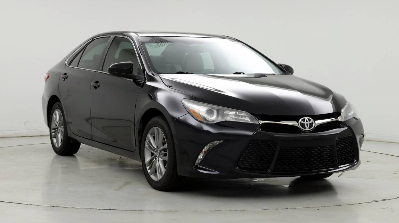 2017 Toyota Camry SE — Sedan — 87,212 mi — Stockbridge, GA