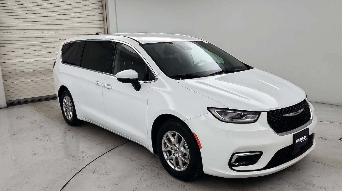 2023 Chrysler Pacifica Touring L — Minivan — 52,643 mi — Houston, TX