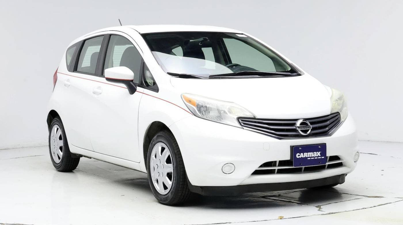 2016 Nissan Versa 1.6 SV — Hatchback — 116,422 mi — Houston, TX