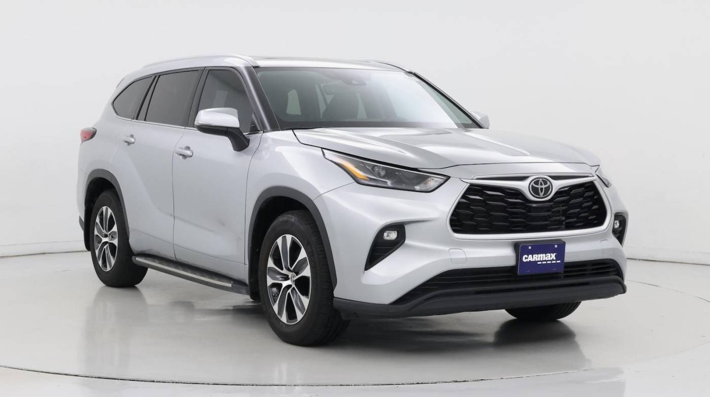 2022 Toyota Highlander XLE — SUV — 22,640 mi — Houston, TX