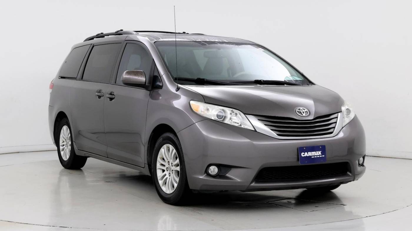 2014 Toyota Sienna XLE — Minivan — 118,683 mi — Houston, TX