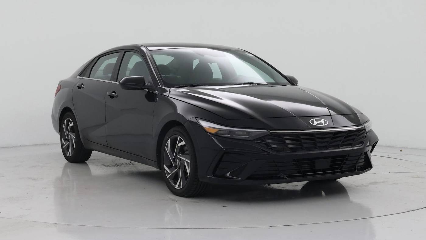 2025 Hyundai Elantra SEL Convenience — Sedan — 24,614 mi — Tampa, FL