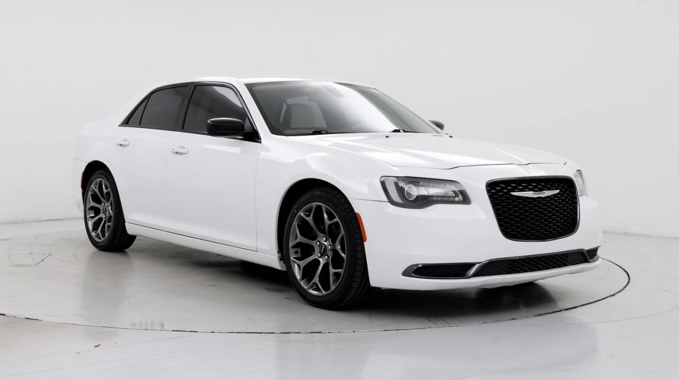 2018 Chrysler 300 Touring — Sedan — 33,838 mi — Tampa, FL