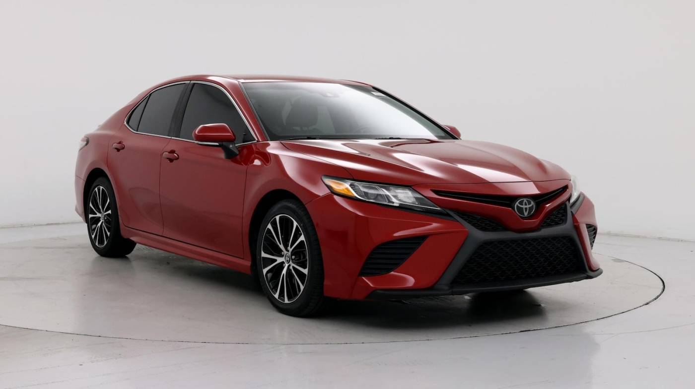 2019 Toyota Camry SE — Sedan — 40,818 mi — Tampa, FL