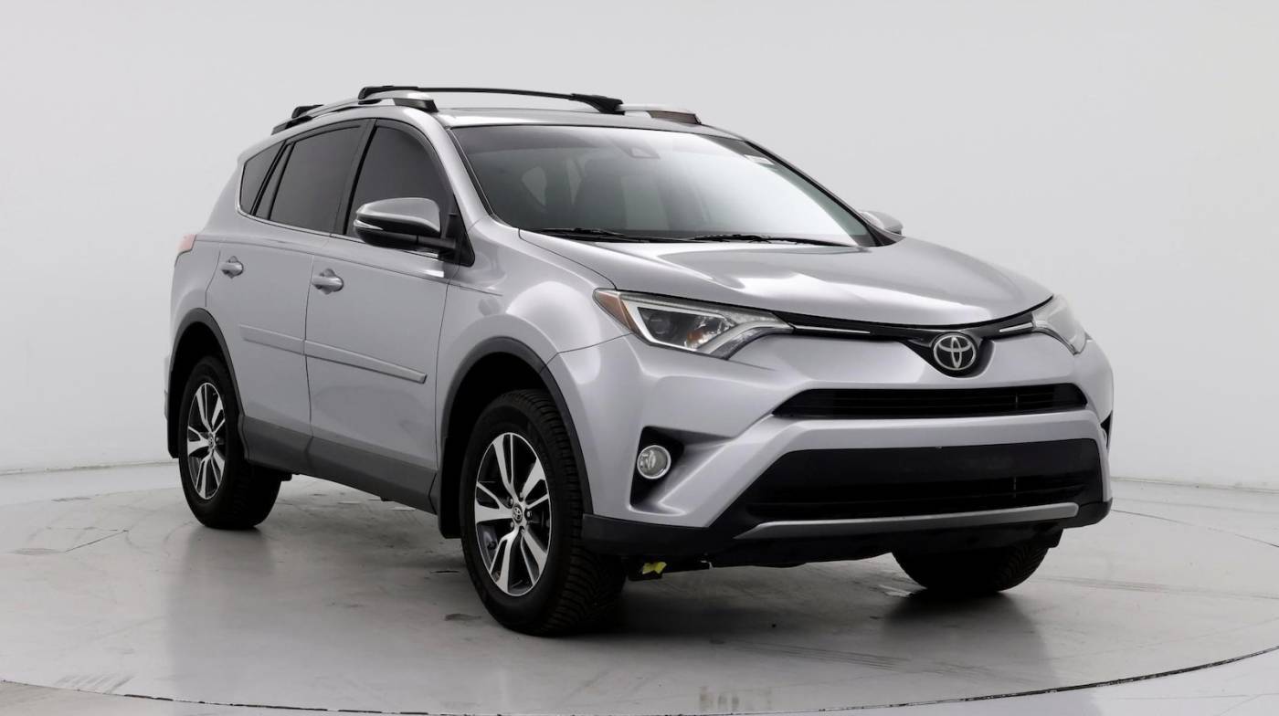 2017 Toyota RAV4 XLE — SUV — 121,348 mi — Tampa, FL