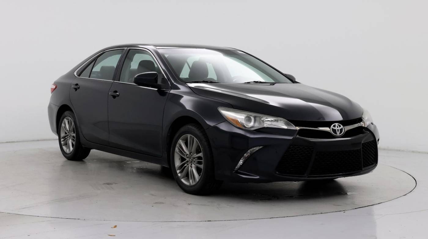 2017 Toyota Camry SE — Sedan — 85,262 mi — Tampa, FL
