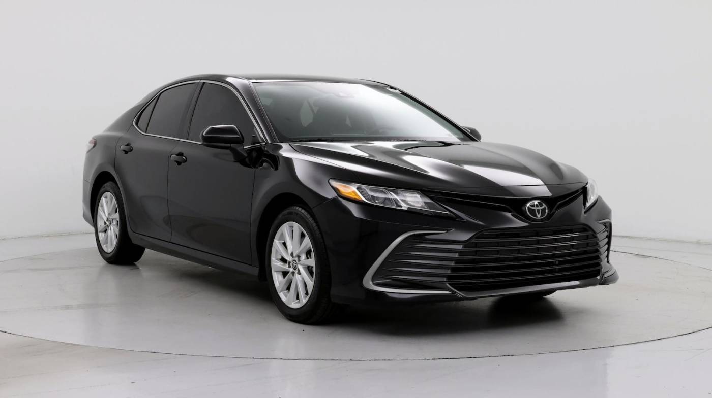 2024 Toyota Camry LE — Sedan — 15,665 mi — Tampa, FL