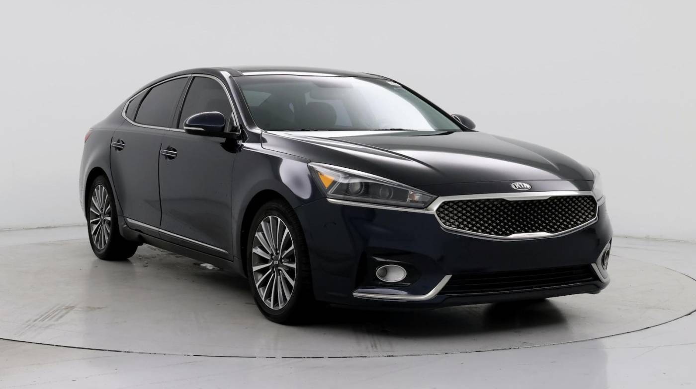 2017 Kia Cadenza Premium — Sedan — 108,343 mi — Tampa, FL