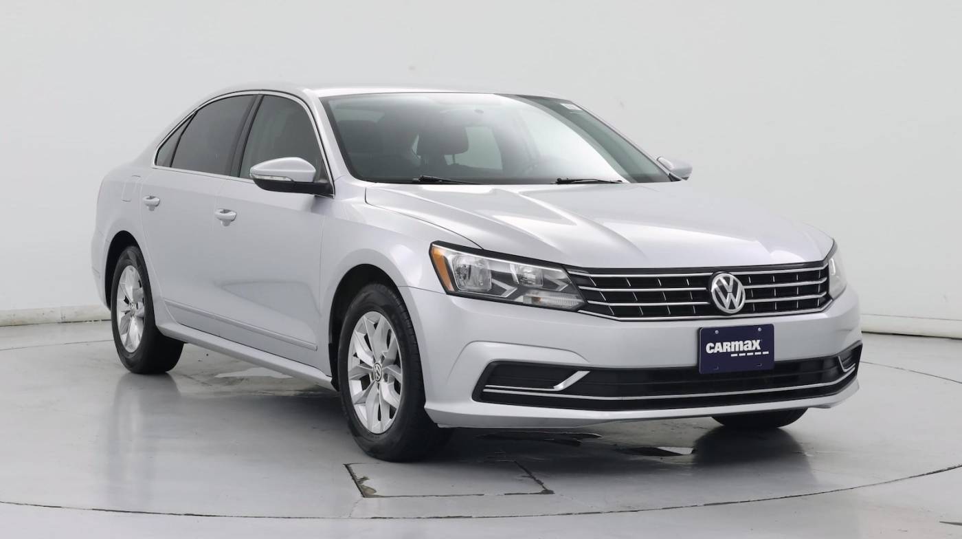 2016 Volkswagen Passat 1.8T S — Sedan — 76,433 mi — Irving, TX