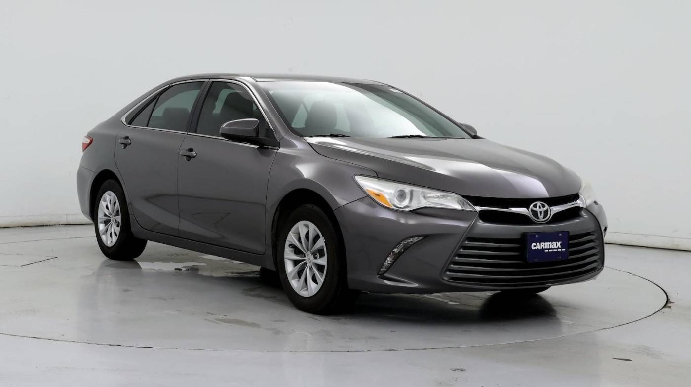 2017 Toyota Camry LE — Sedan — 105,410 mi — Irving, TX