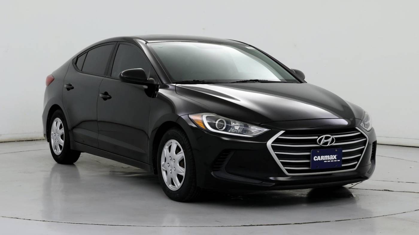2017 Hyundai Elantra SE — Sedan — 80,600 mi — Irving, TX