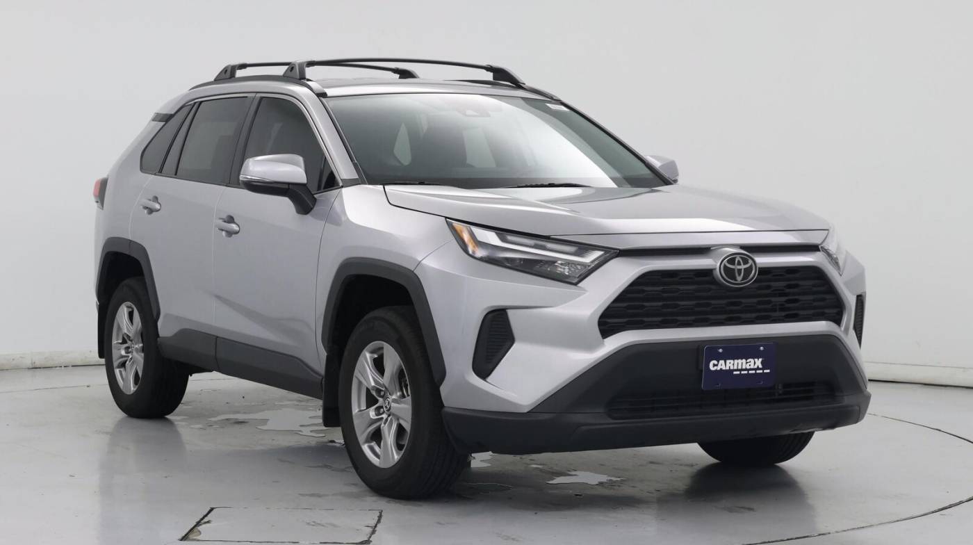 2023 Toyota RAV4 XLE — SUV — 6,030 mi — Irving, TX