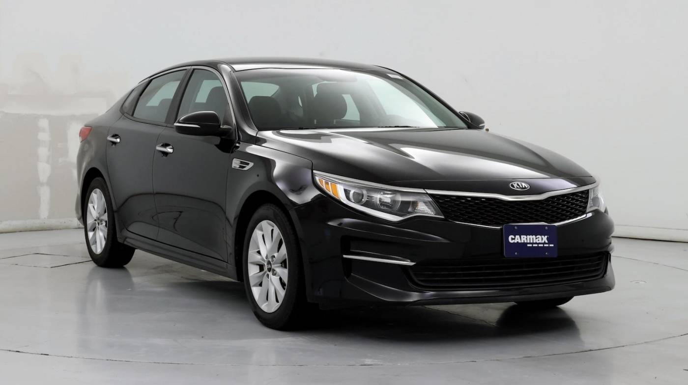 2017 Kia Optima LX — Sedan — 35,260 mi — Irving, TX