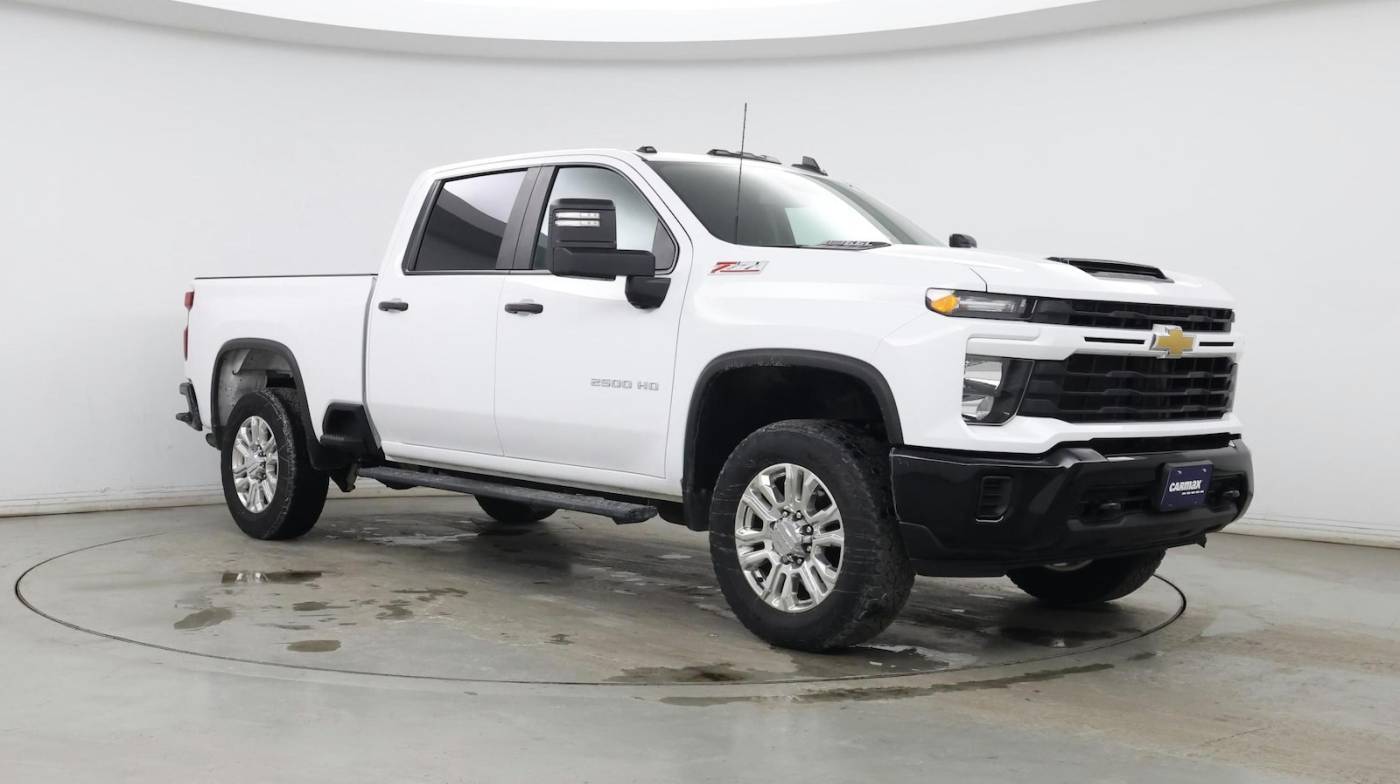 2024 Chevrolet Silverado 2500HD Custom — Pickup Truck — 33,318 mi — Tinley Park, IL